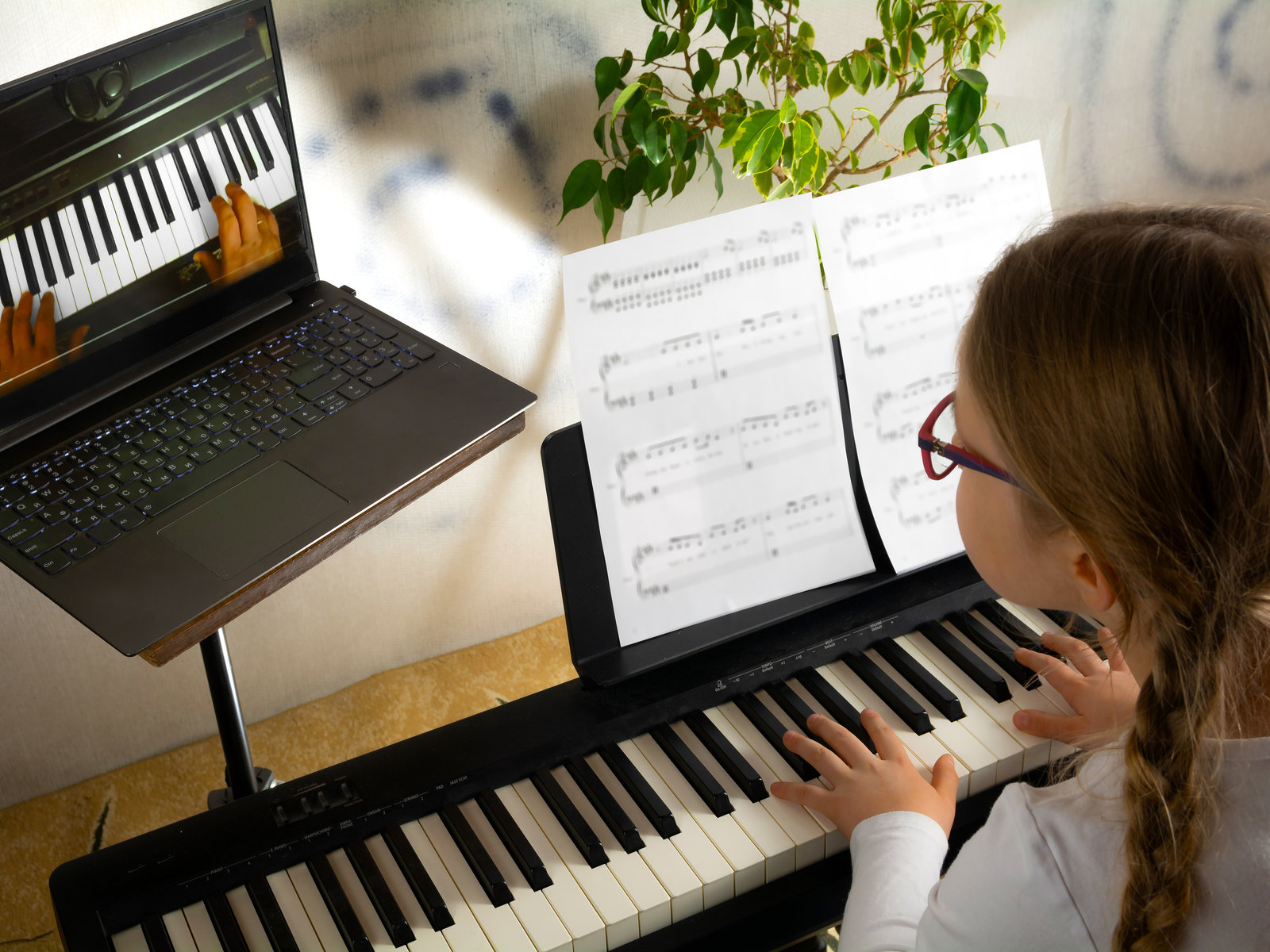 Five 1:1 Online Piano Lessons